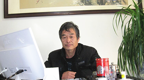杜冲利