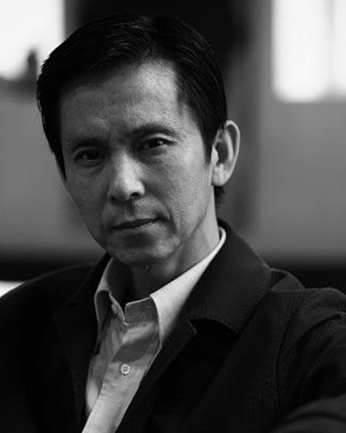 何家英